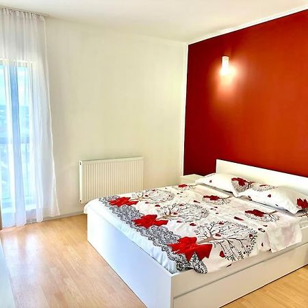 Apartament Novara 21 Κραϊόβα Εξωτερικό φωτογραφία