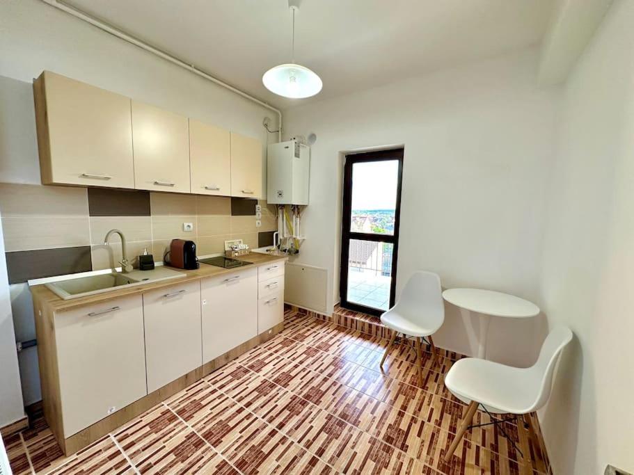 Apartament Novara 21 Κραϊόβα Εξωτερικό φωτογραφία
