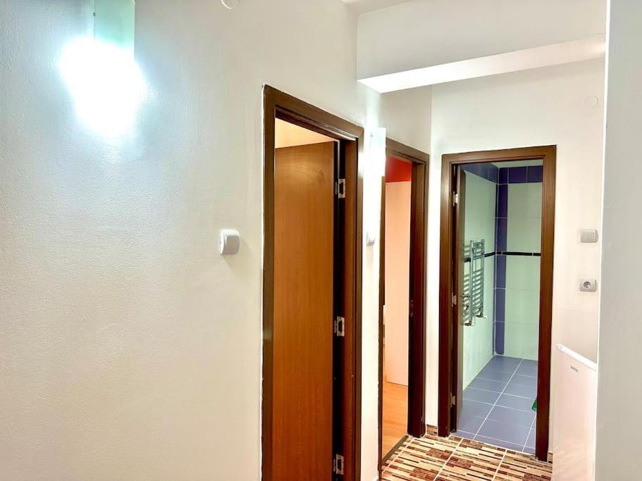 Apartament Novara 21 Κραϊόβα Εξωτερικό φωτογραφία